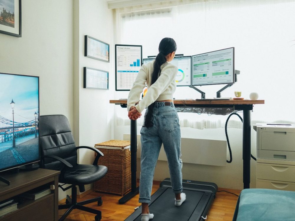 διάδρομος κάτω από το γραφείο 1